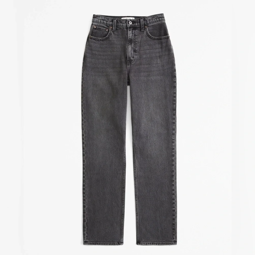 NWT Abercrombie Curve Love Ultra High Rise 90s Straight Jean - Picture 2 of 10